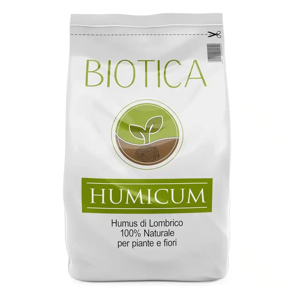 Come ottenere un orto da favola con l'humus di lombrico 5 Humus di lombrico biotica.jpg